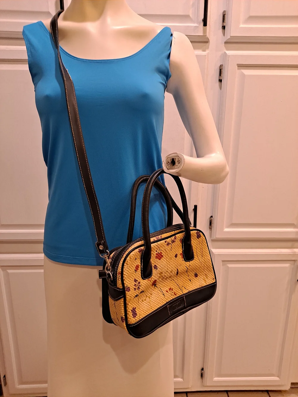 Stone Mountain Vintage Y2k Handpainted Floral Woven Straw Dome Satchel
